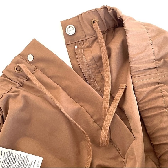 Aritzia The Group by Babaton Vessel Cargo Skirt - Picture 9 of 16